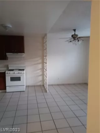 Photo #2: 2502234 Listing 