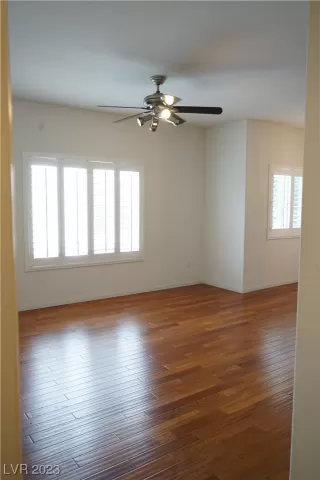 Photo #3: 2502245 Listing 