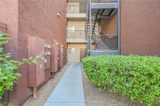 Photo #2: 2502249 Listing