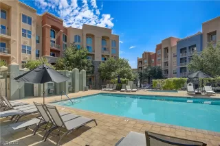 Photo #5: 2502260 Listing