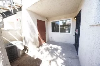 Photo #3: 2502264 Listing 