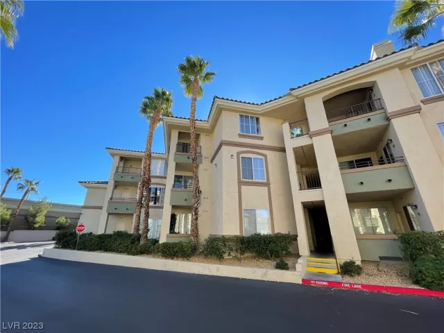 MLS: 2502336 Condo For Sale