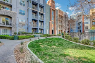 Photo #1: 2502358 Listing