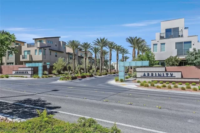 MLS: 2502361 Condo For Sale