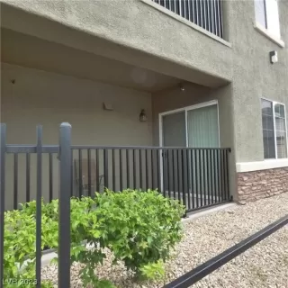 Photo #2: 2502387 Listing