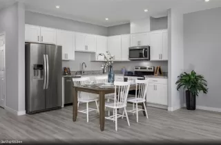 Photo #2: 2502391 Listing