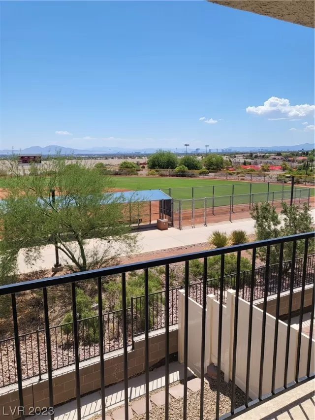 MLS: 2502429 Condo For Sale