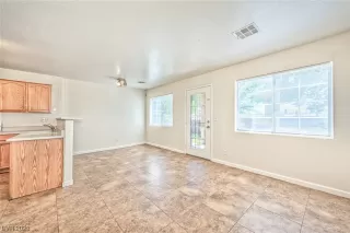 Photo #6: 2502446 Listing 