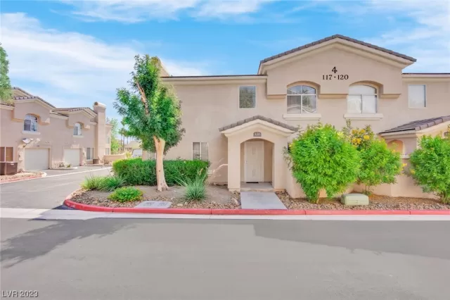 MLS: 2502450 Condo For Sale