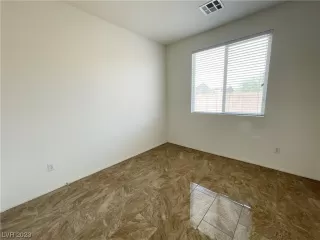 Photo #6: 2502465 Listing 