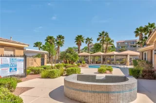 Photo #4: 2502466 Listing