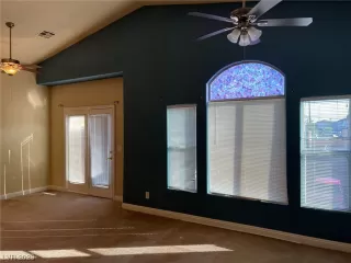 Photo #3: 2502470 Listing 
