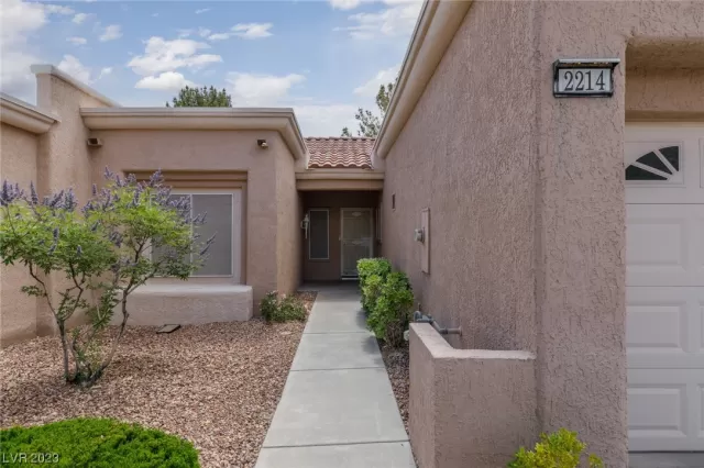 MLS: 2502477 Condo For Sale