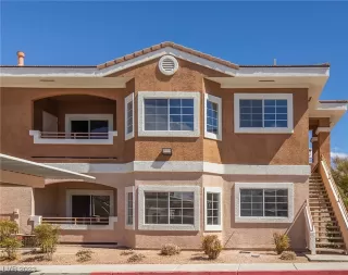 Photo #2: 2502506 Listing