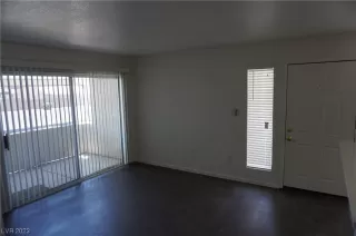 Photo #2: 2502508 Listing