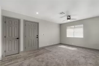 Photo #5: 2502539 Listing