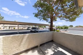 Photo #3: 2502548 Listing