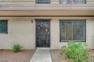 Photo #3: 2502573 Listing