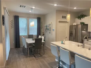 Photo #6: 2502588 Listing