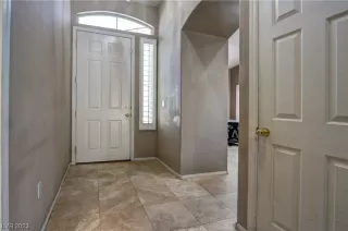 Photo #1: 2502596 Listing