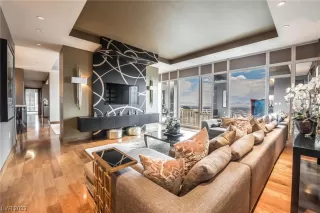 Photo #1: 2502608 Listing 