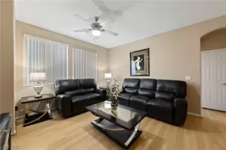 Photo #1: 2502619 Listing 