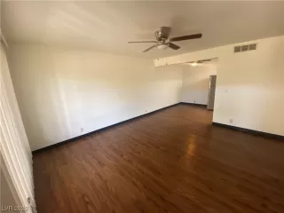 Photo #2: 2502624 Listing 