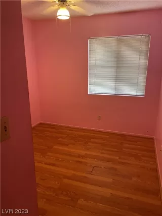 Photo #5: 2502630 Listing