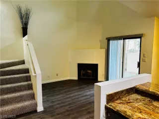 Photo #3: 2502693 Listing 