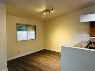 Photo #5: 2502693 Listing 