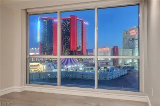 Photo #2: 2502728 Listing