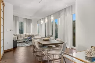 Photo #6: 2502731 Listing 