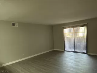 Photo #1: 2502740 Listing 