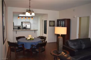 Photo #1: 2502748 Listing 