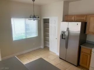 Photo #4: 2502749 Listing 