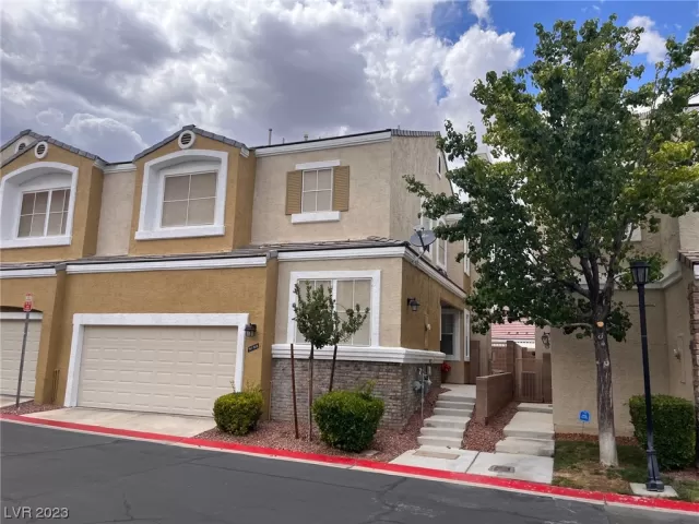 MLS: 2502755 Condo For Sale