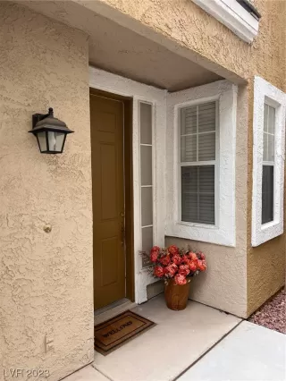 Photo #1: 2502755 Listing 