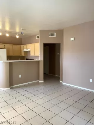 Photo #2: 2502775 Listing 