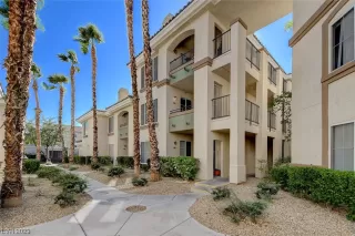 Photo #1: 2502804 Listing