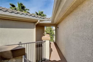 Photo #2: 2502804 Listing