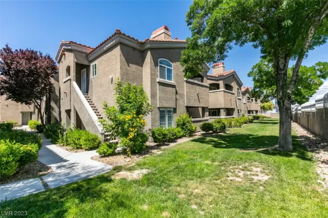 MLS: 2502814 Condo For Sale