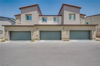 Photo #1: 2502821 Listing 