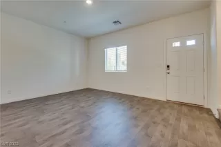 Photo #6: 2502821 Listing 