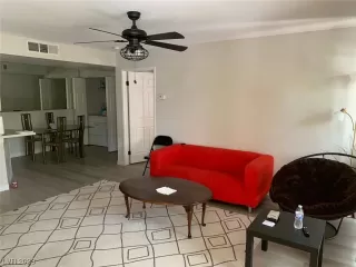 Photo #2: 2502831 Listing 