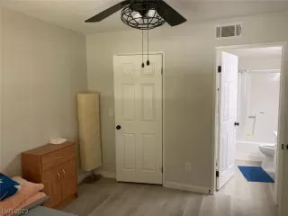 Photo #6: 2502831 Listing 