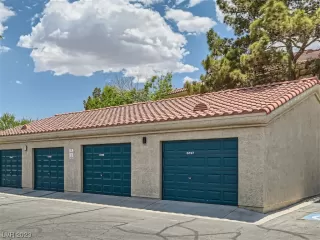 Photo #2: 2502832 Listing