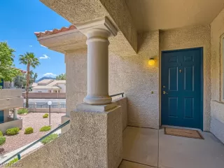 Photo #5: 2502832 Listing