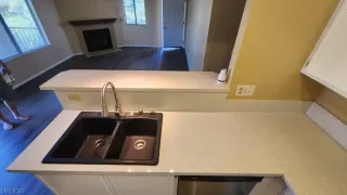 Photo #5: 2502839 Listing 