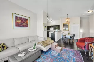 Photo #4: 2502854 Listing