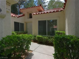 Photo #2: 2502860 Listing 